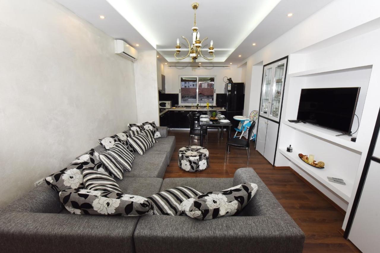 Apartament New Luxury By The Lake M&j